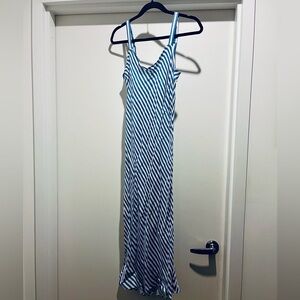 Gwyneth V-neck cupro-blend slip dress. Size 0